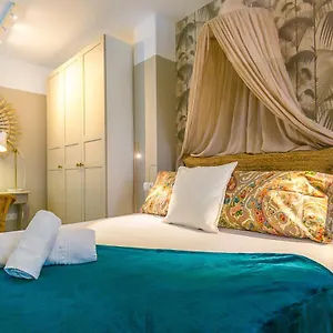  Apartment Sea & Wave Jara Boutique